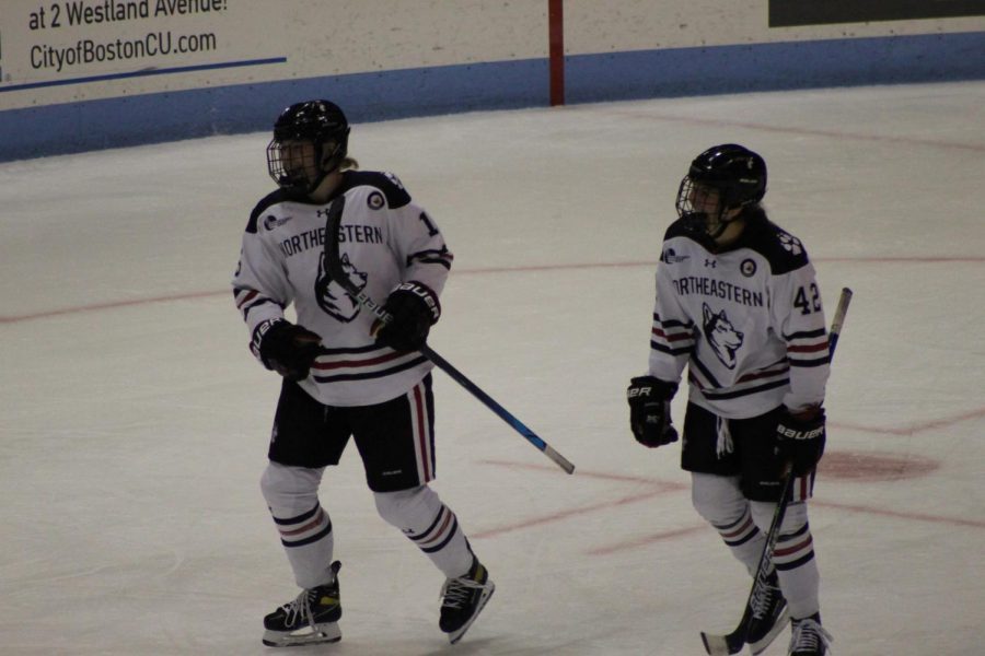13 wins in a row for the Huskies, who finish the regular season with a 17-1-1 record.